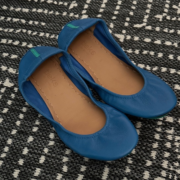 Tieks Shoes - Tieks Teal and Black Ballet Flats